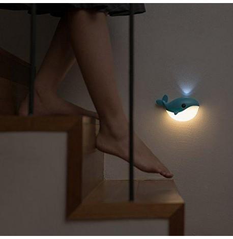 Світильник-нічник з датчиком руху "Кит"