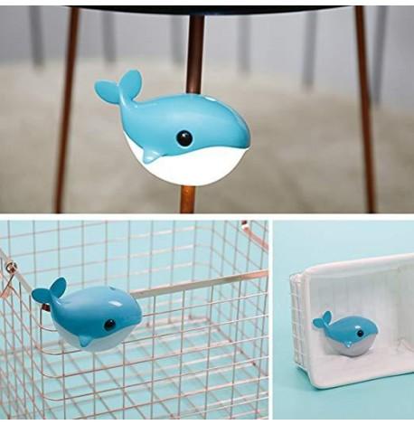 Світильник-нічник з датчиком руху "Кит"