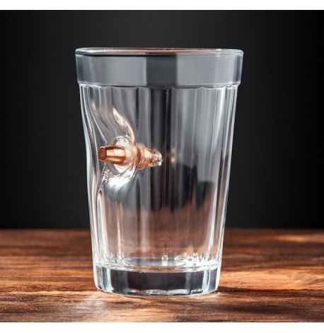 Граненый стакан с пулей 7.62 мм