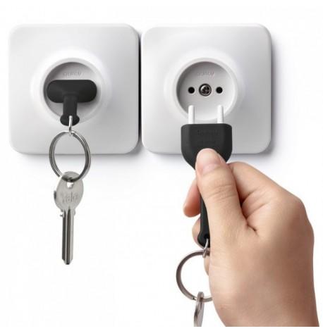 Ключница настенная и брелок для ключей Unplug Qualy (белый-черный)