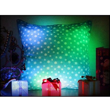 Светящаяся подушка "Снежинки"
