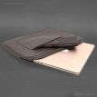 Кожаный чехол для ноутбука на молнии с карманом и хлястиком 29.1 (темно-бежевый)