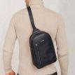 Мужской кожаный рюкзак на одно плечо Chest Bag (темно-синий)