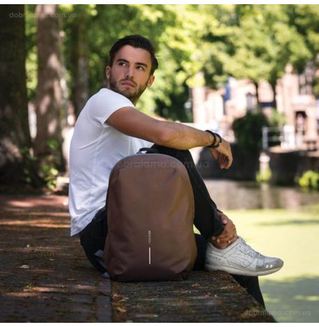 Городской рюкзак-антивор XD Design Bobby Soft (светло-коричневый)