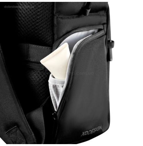 Міський рюкзак-антикрадій XD Design Bobby Soft Daypack (чорний)