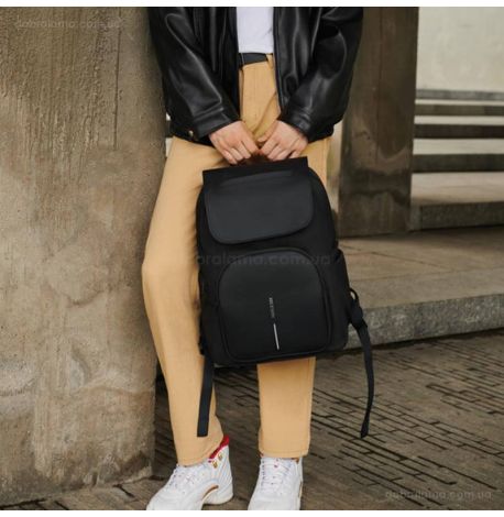 Міський рюкзак-антикрадій XD Design Bobby Soft Daypack (чорний)