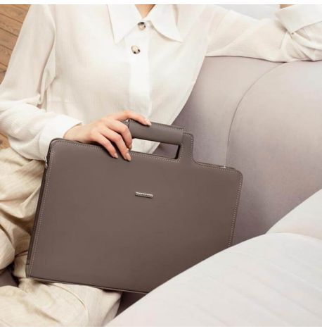 Жіноча шкіряна сумка для ноутбука та документів (темно-бежевий)
