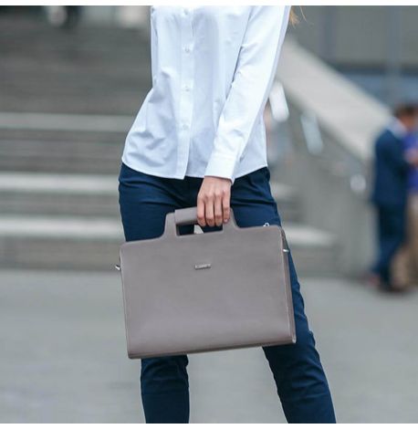 Жіноча шкіряна сумка для ноутбука та документів (темно-бежевий)