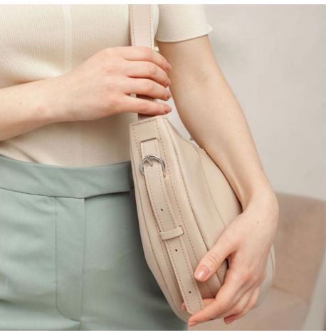 Кожаная женская сумка «Круассан» (светло-бежевая) кожа krast