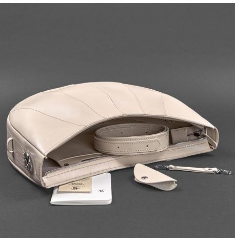 Кожаная женская сумка «Круассан» (светло-бежевая) кожа krast