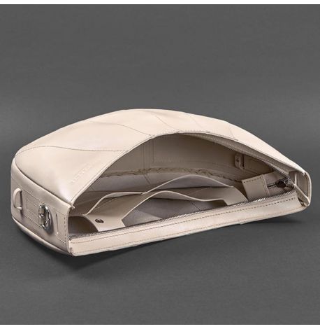 Кожаная женская сумка «Круассан» (светло-бежевая) кожа krast