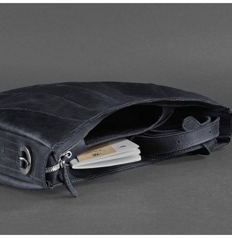 Сумка женская кожаная "Круассан" (темно-синяя)