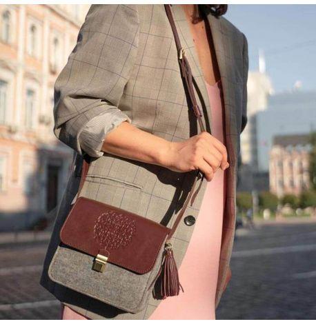 Жіноча фетрова сумка зі шкіряними вставками «Лілу» (сіра-бордова)