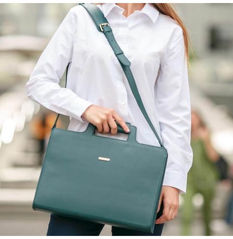 Женская кожаная сумка для ноутбука и документов (зеленая)
