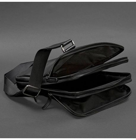 Мужская кожаная сумка-мессенджер (черная)