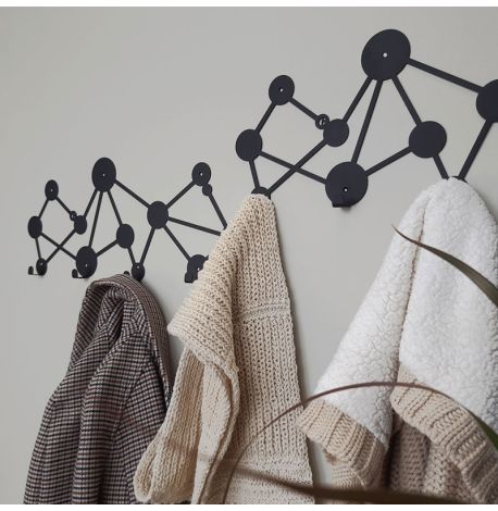 Настінна вішалка для одягу Dots (чорна), 50х21 см