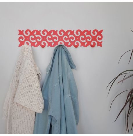 Настінна вішалка для одягу Pattern (червона), 58х12 см