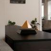 Левітуюча піраміда Flyte Py Black-Gold