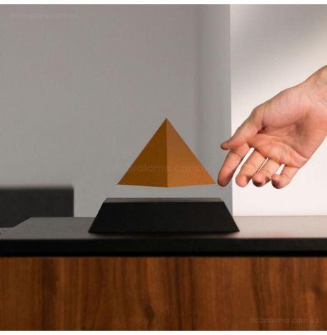 Левітуюча піраміда Flyte Py Black-Gold