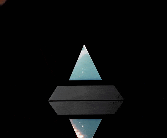 Левитирующая пирамида Flyte Py Black-Iridescent (с подсветкой)