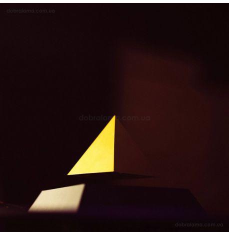 Левітуюча піраміда Flyte Py White-Gold