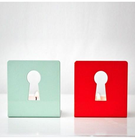 Подсвечники "Свет через замочную скважину"