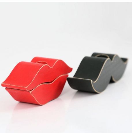 Подсвечники "Усы и Губы"