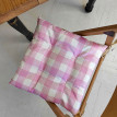 Подушка на стул с завязками «Бело-розовые квадраты»