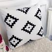 Подушка "Чорні геометричні ромби на білому тлі", 45х45 см