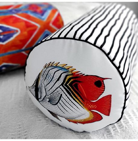 Подушка-валик "Красно-голубая аквариумная рыбка"