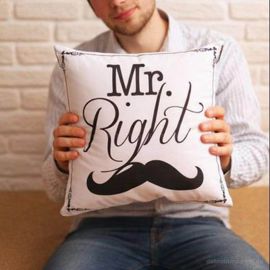 Подушка Mr. Right (40х40 см)