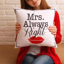 Подушка Mrs. Always Right (40х40 см)