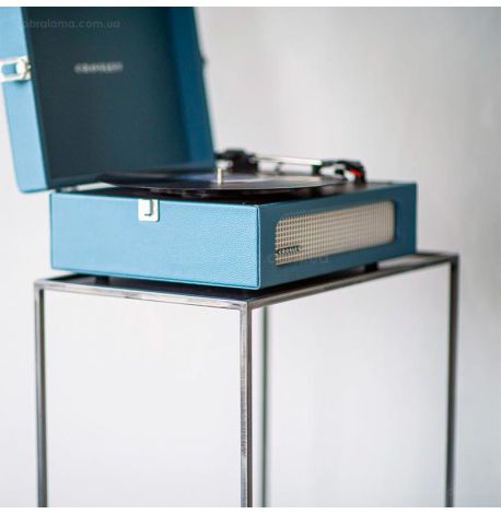 Минималистичный консольный столик с корзиной (металл)