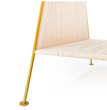 Ретро-стойка для журналов и виниловых пластинок