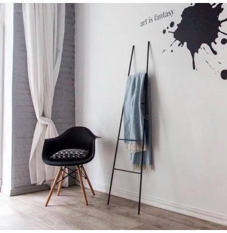 Напольная пирамидальная вешалка-лестница для пледов и полотенец