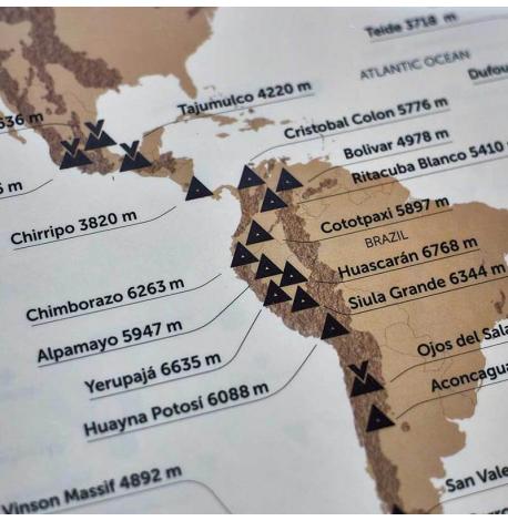 Скретч-карта гірських вершин World (англійська мова) у тубусі