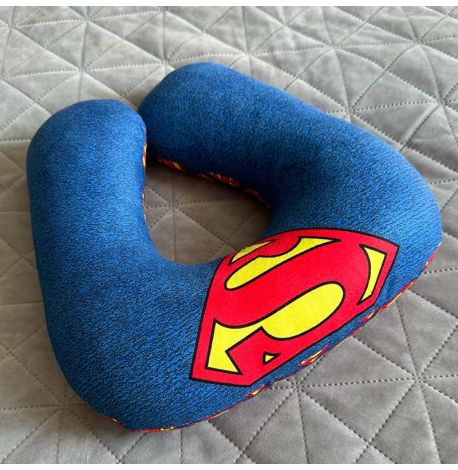 Подушка для путешествий "Супергерой"