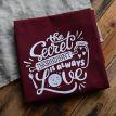 Фартук The secret ingridient is always love (бордовый)