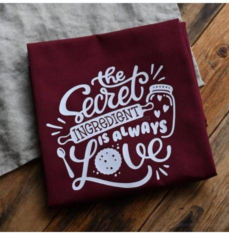 Фартук The secret ingridient is always love (бордовый)