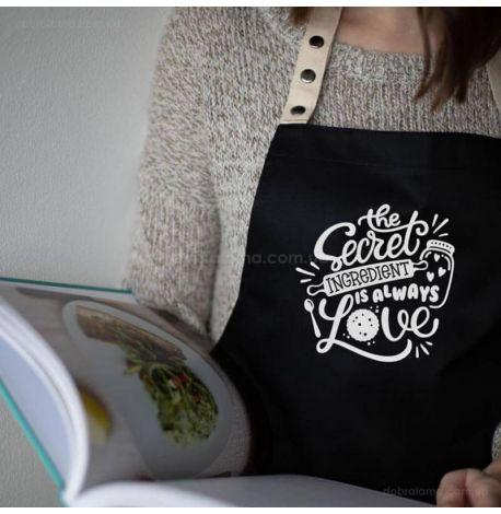 Фартук The secret ingridient is always love (черный)