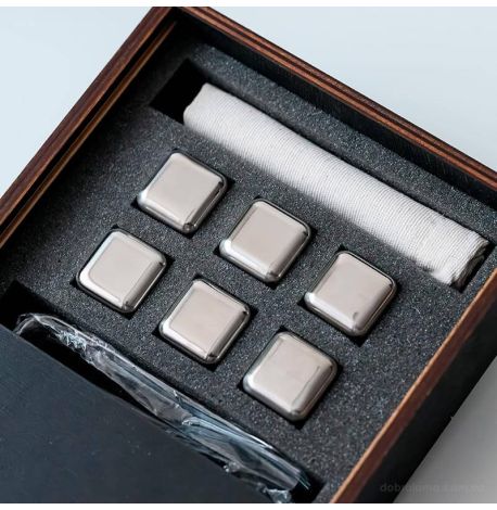 Стальные кубики для охлаждения виски WS в деревянной коробке (6 шт.) 