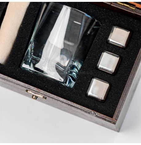 Набір для віскі «Сталевий» №1 Baltic (склянка, 3 кубики для віскі, щипці, мішечок)