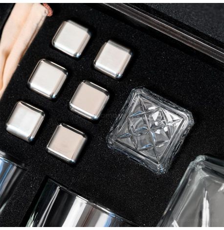 Набір для віскі «Сталевий» №7 Selecta (2 склянки, графін, 6 кубиків для віскі, щипці, мішечок)