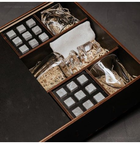 Набор для виски Quadro №8 (4 стакана, графин, 18 камней для виски, щипцы, мешочек)