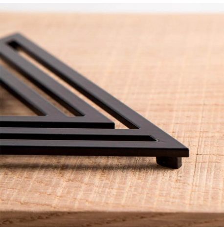 Металева підставка під гаряче "Трикутник" (чорна)