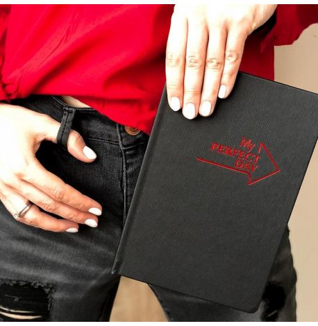 Планер "My perfect day" червоний на чорному (російська мова)