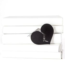 Закладка для книг Broken by books