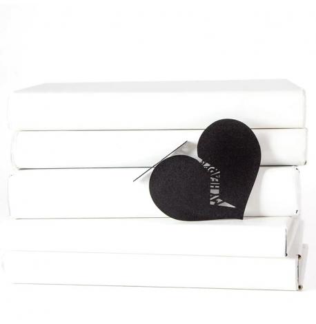 Закладка для книг Broken by books