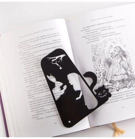 Закладка для книг «Алиса в стране чудес»