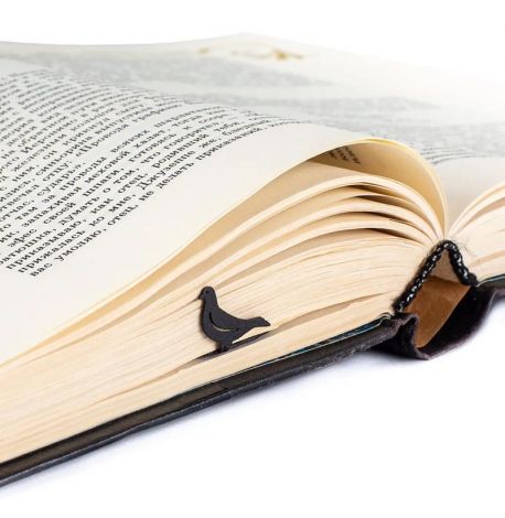 Закладка для книг «Бюст творца N»